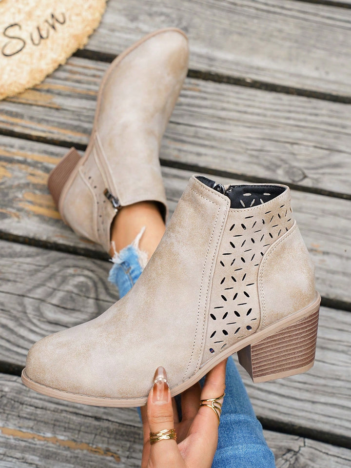 Botine cu toc SHEIN, bej