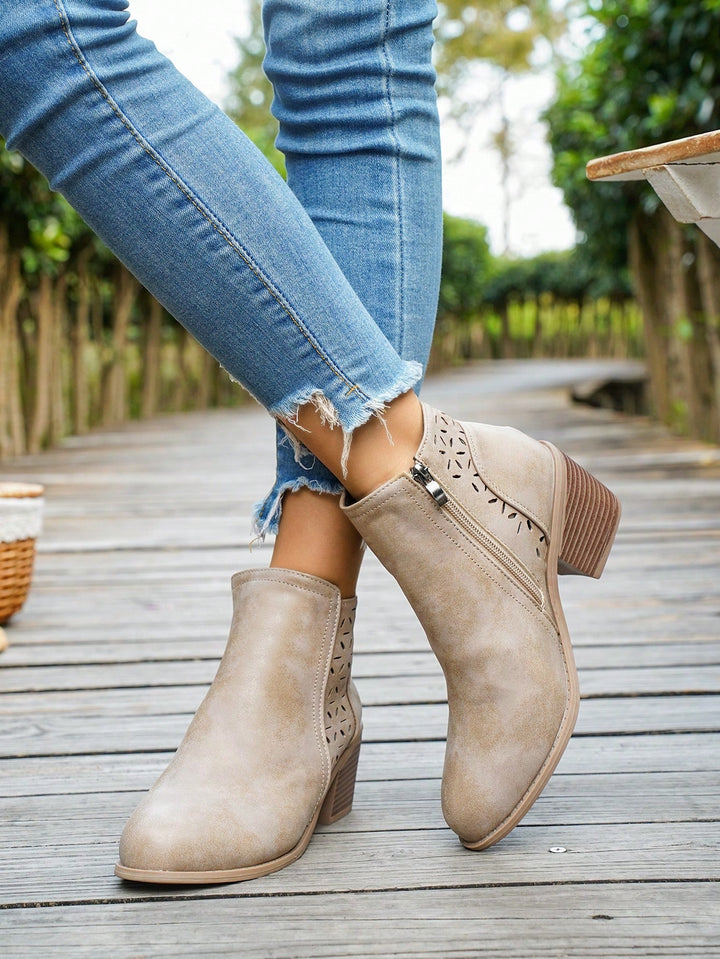 Botine cu toc SHEIN, bej