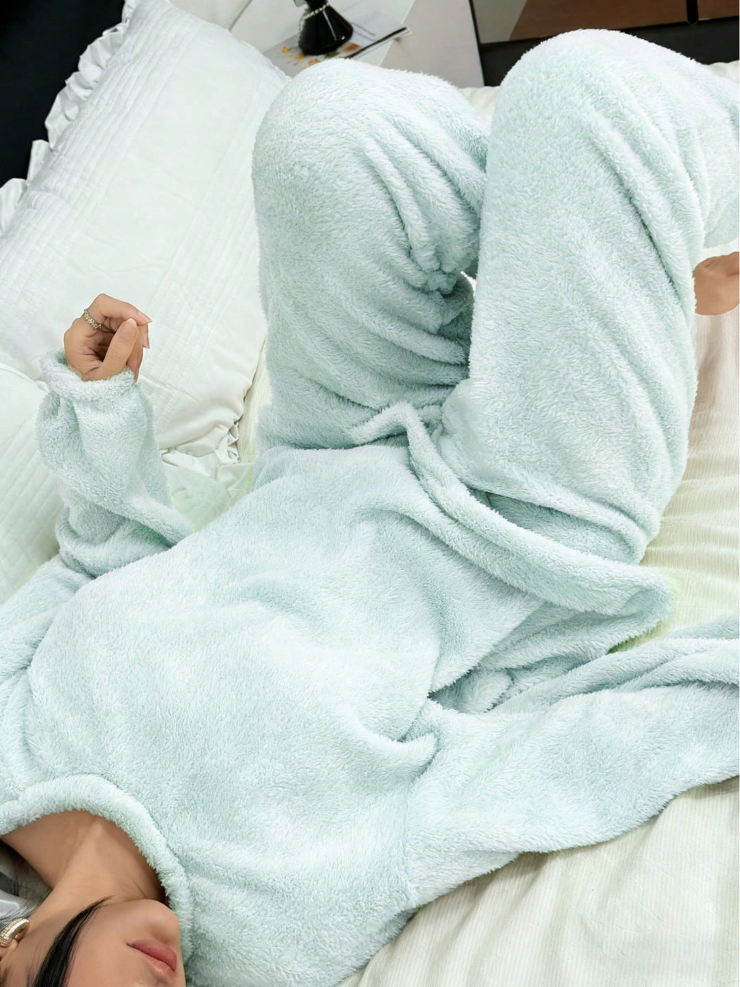 Compleu pijamale SHEIN, verde