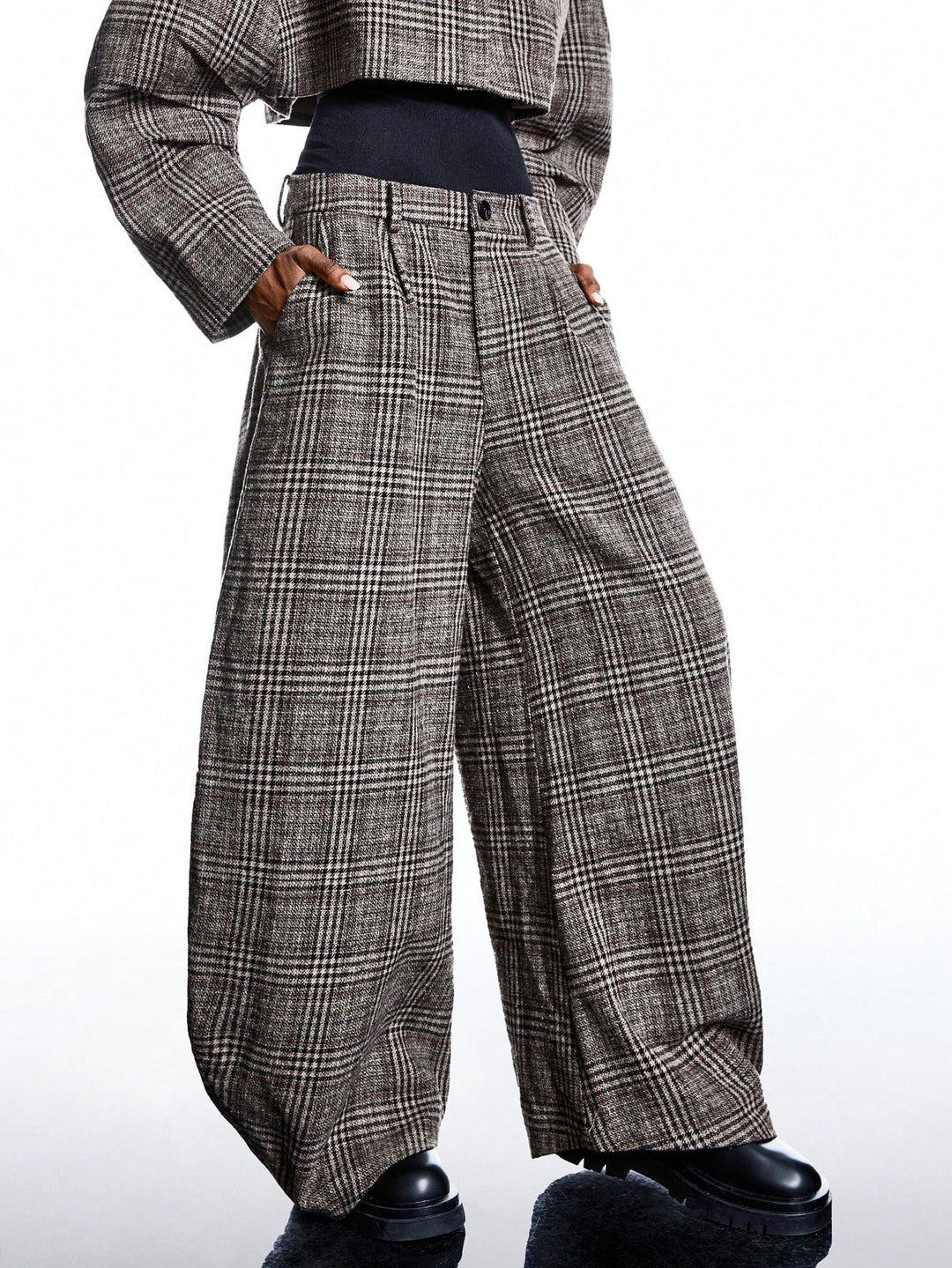 Pantaloni SHEIN, kaki