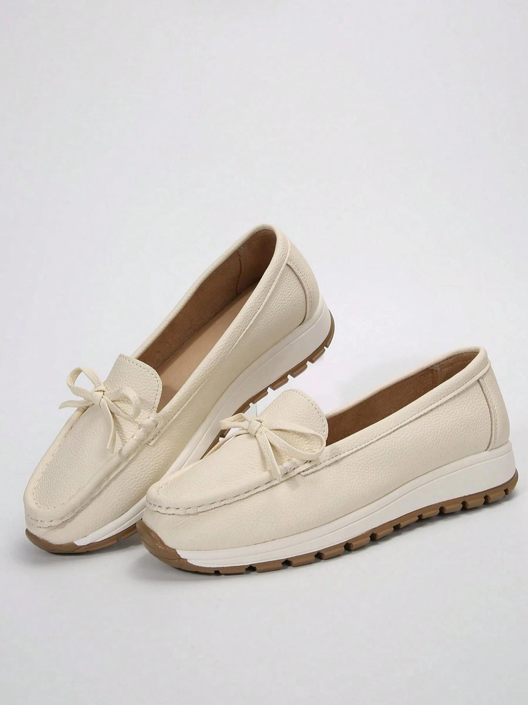 Pantofi SHEIN, crem