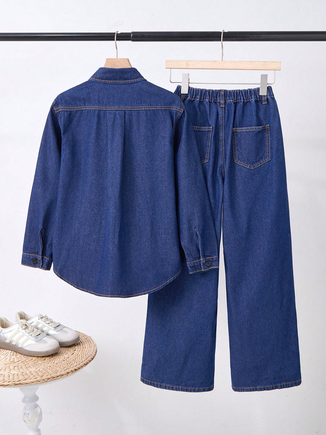 SHEIN együttes, kék