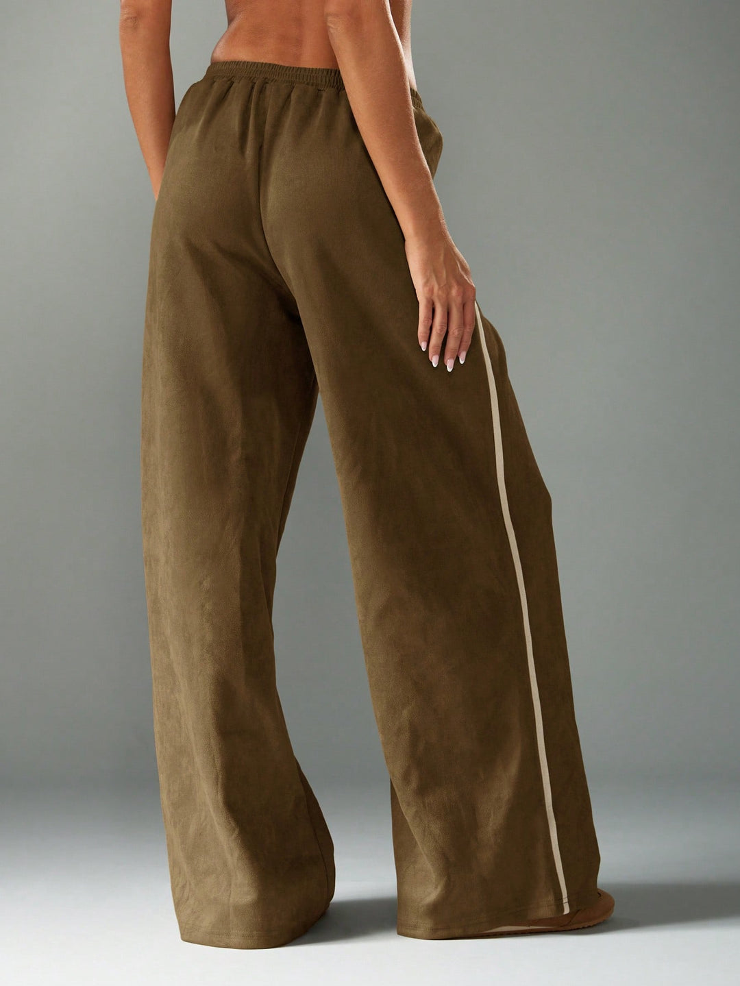 Pantaloni SHEIN, maro