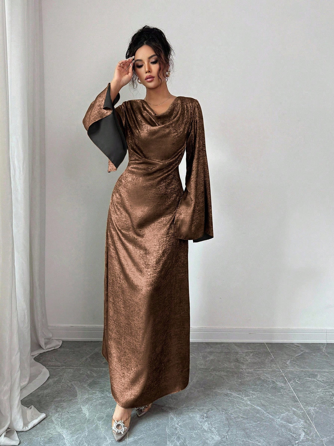 SHEIN maxi ruha, barna