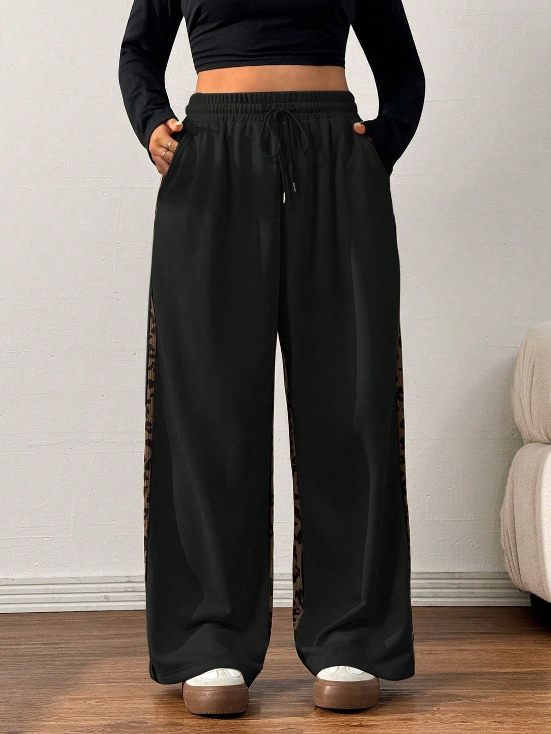 Pantaloni SHEIN