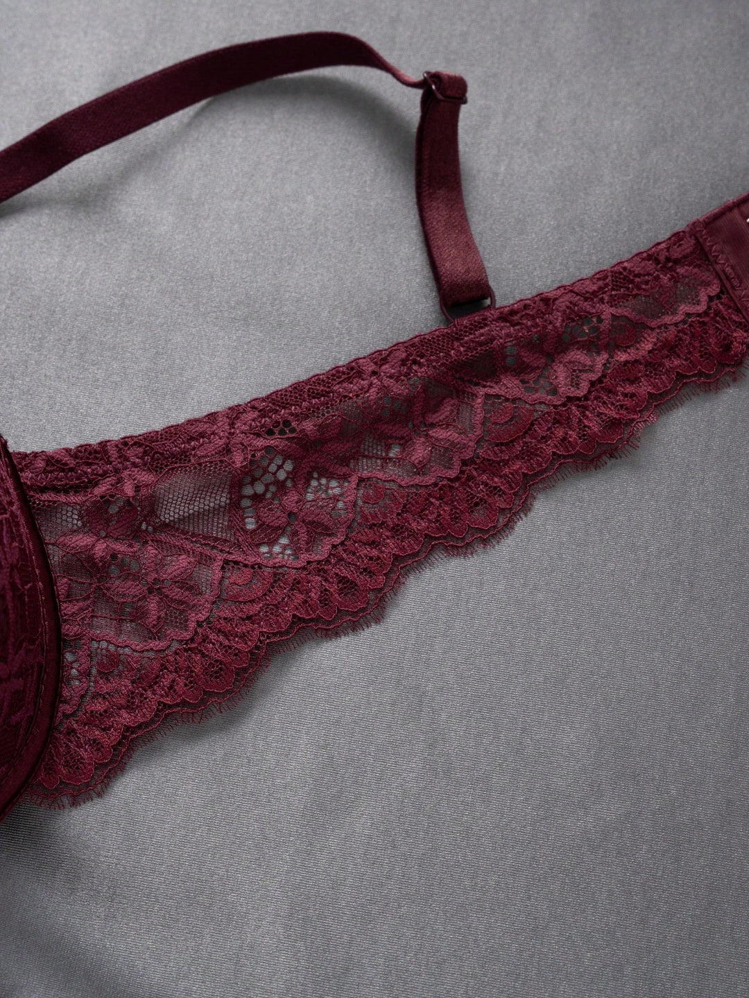 Set sutiene SHEIN, mix culori