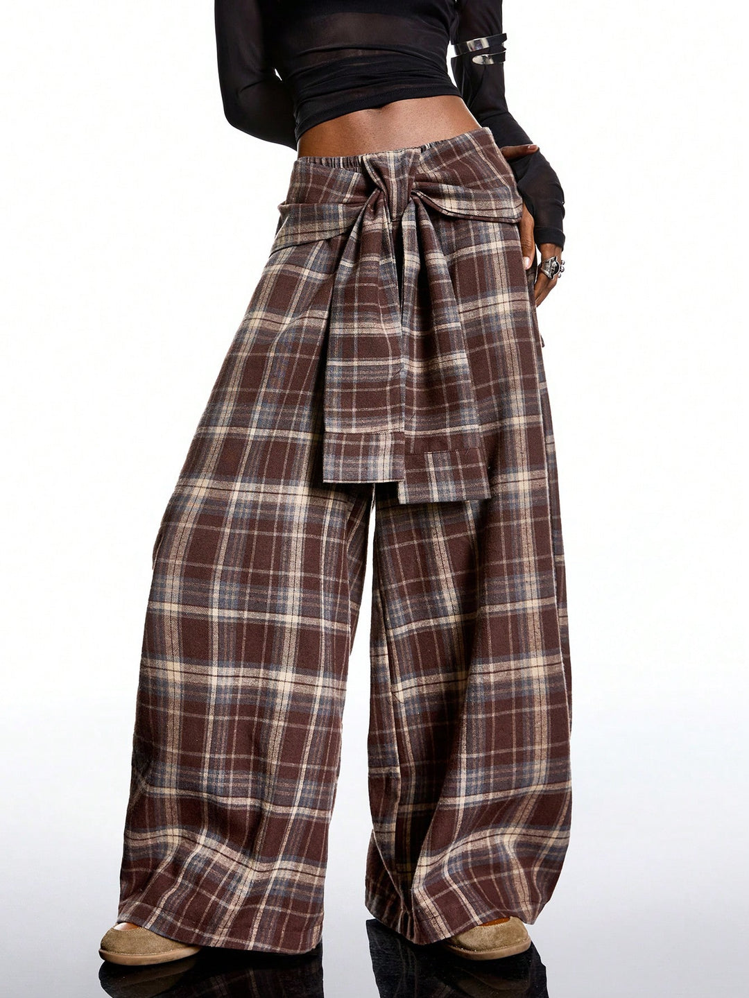 Pantaloni SHEIN, maro