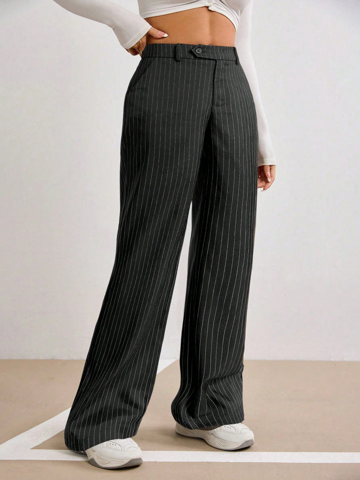 Pantaloni SHEIN, negru