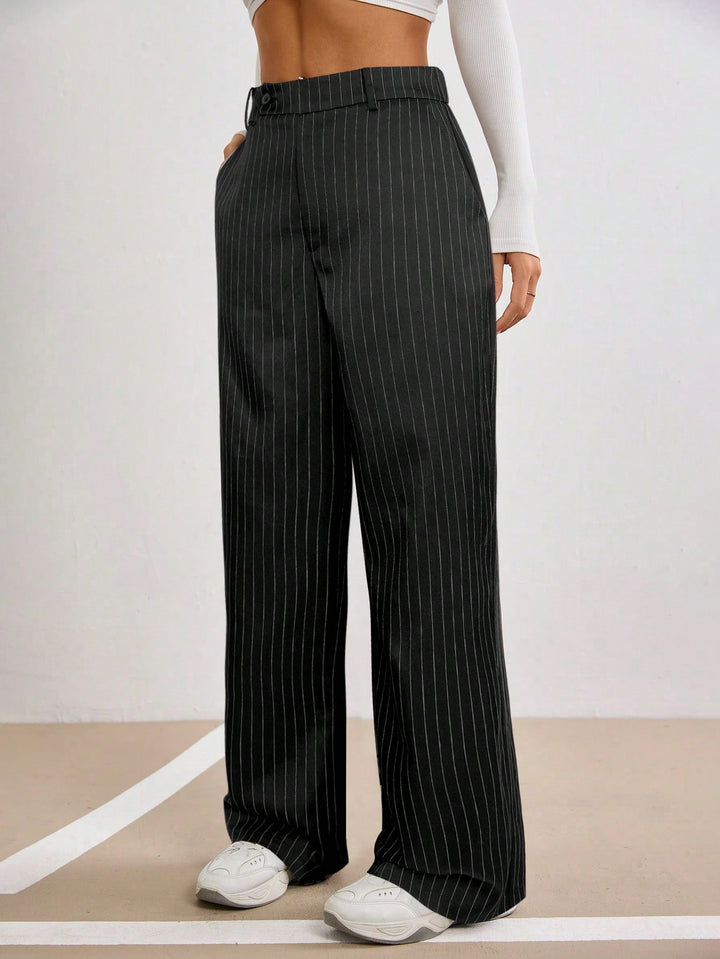 Pantaloni SHEIN, negru