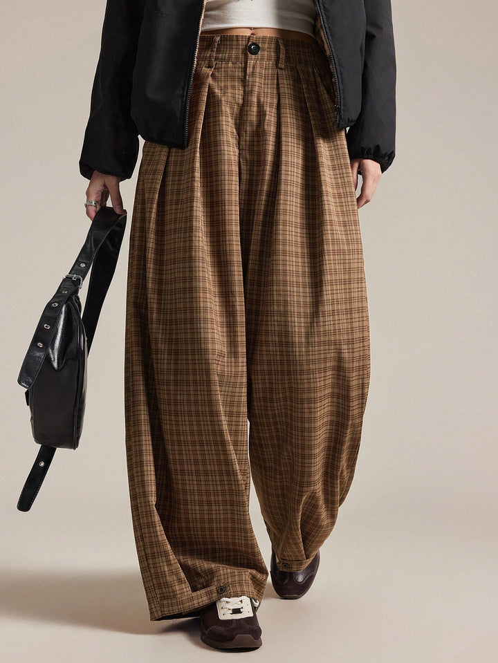 Pantaloni SHEIN, maro