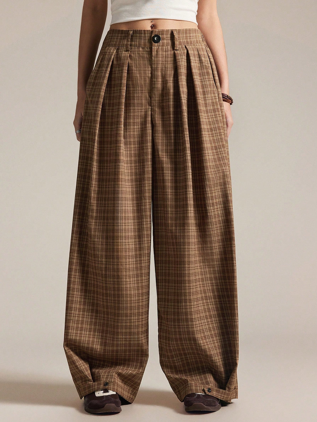 Pantaloni SHEIN, maro