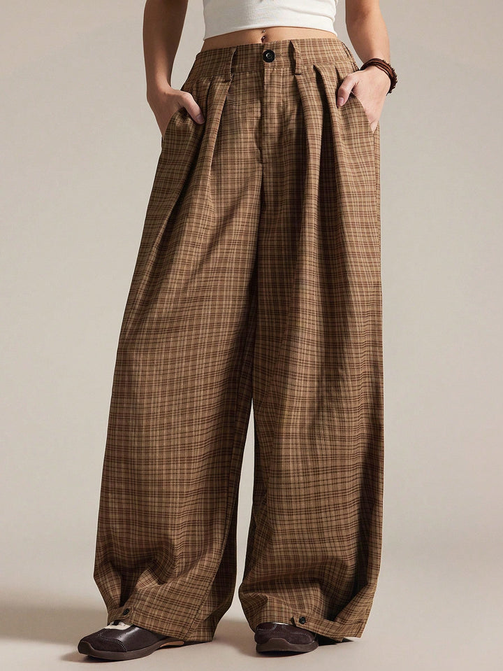 Pantaloni SHEIN, maro