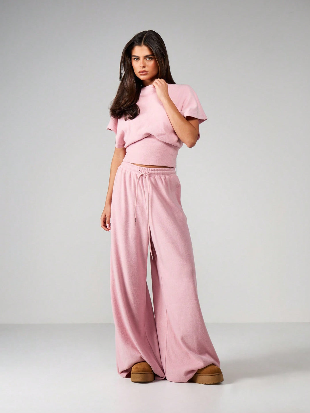 Set pijamale SHEIN, roz