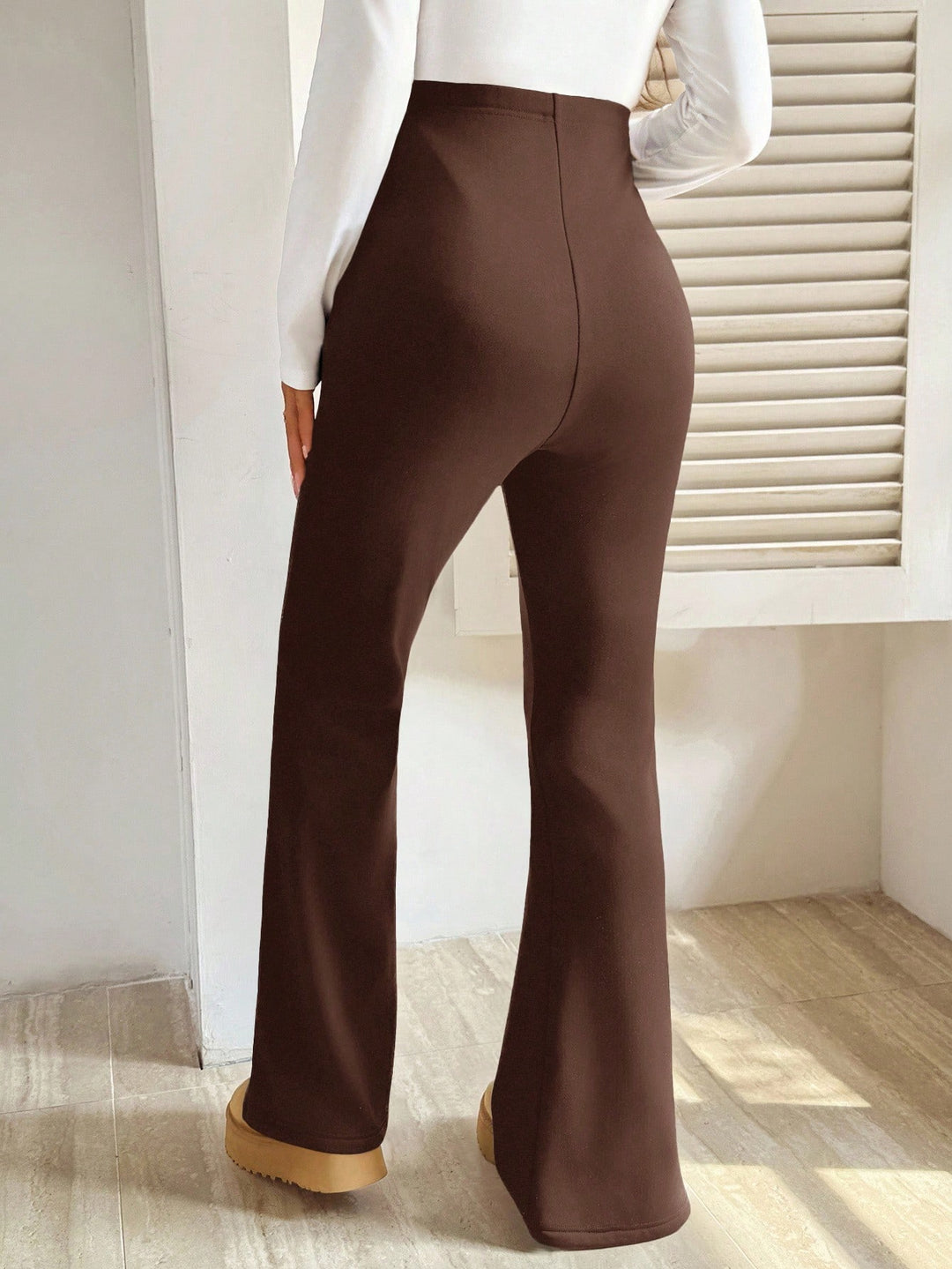 Pantaloni SHEIN, maro