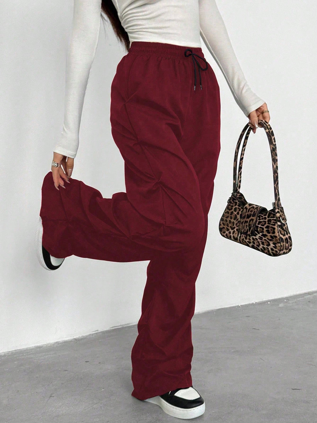 Pantaloni SHEIN, vișiniu