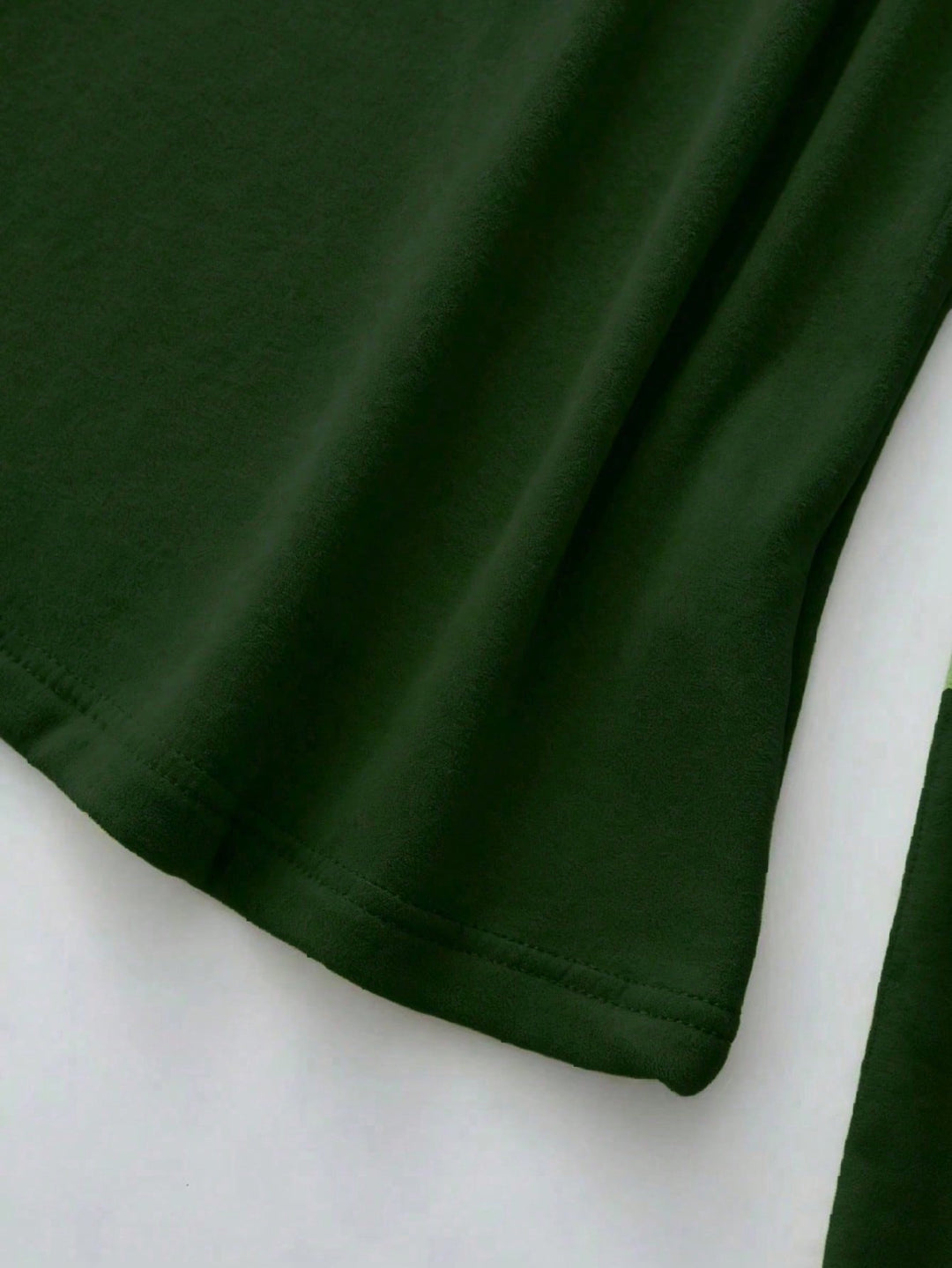 Tricou SHEIN, kaki