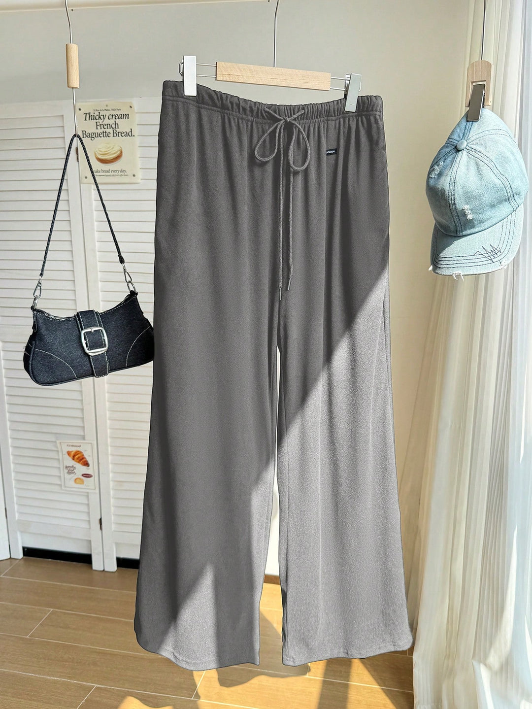 Pantaloni SHEIN