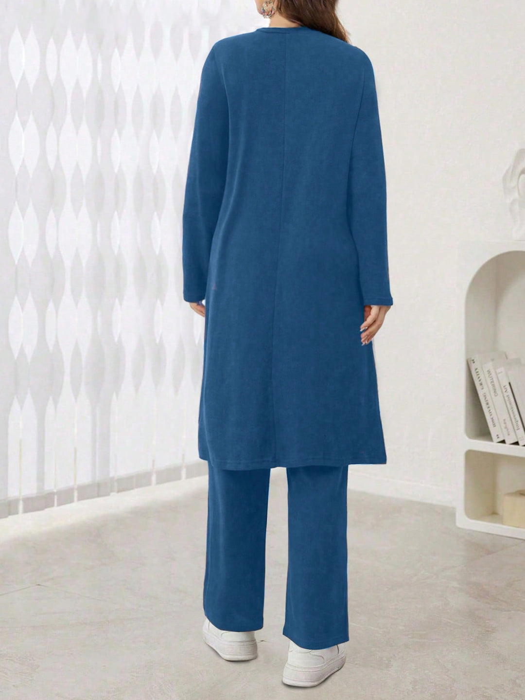 SHEIN együttes, kék