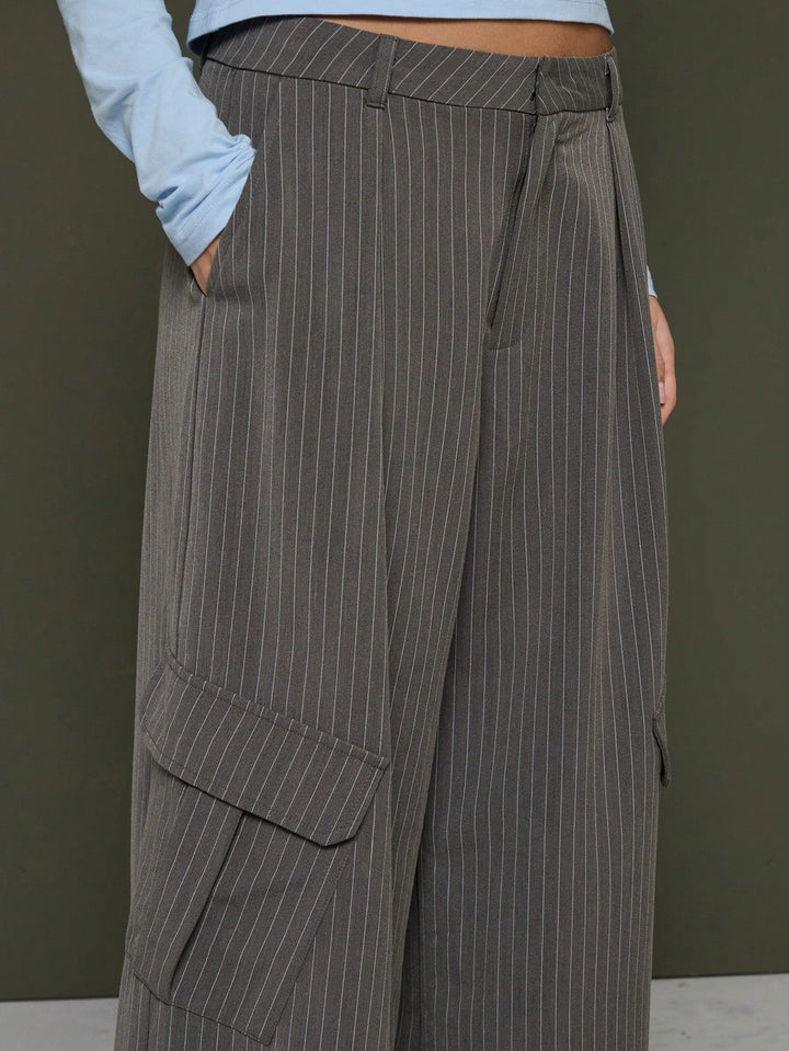 Pantaloni SHEIN, gri