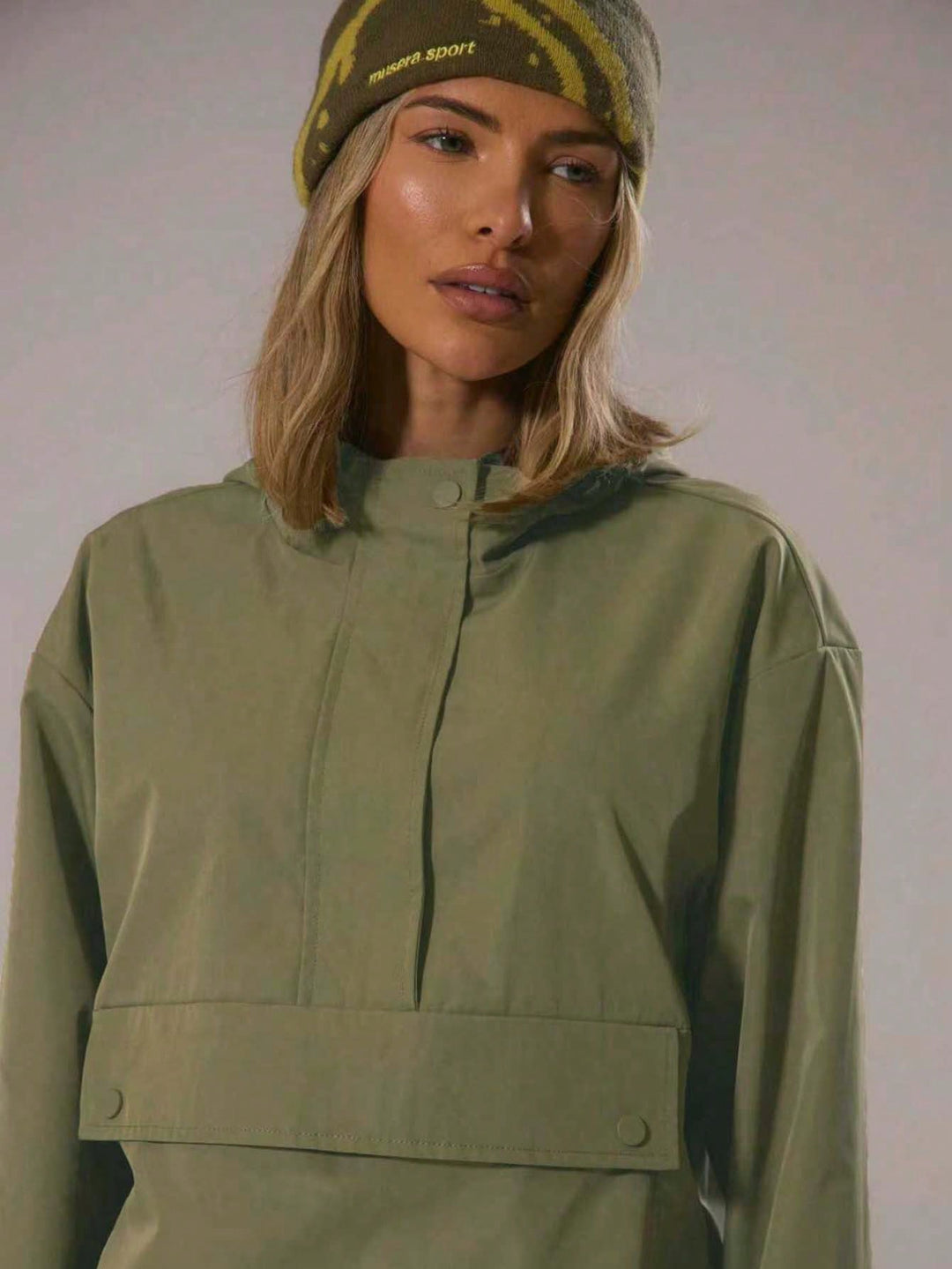 SHEIN sportdzseki, zöld