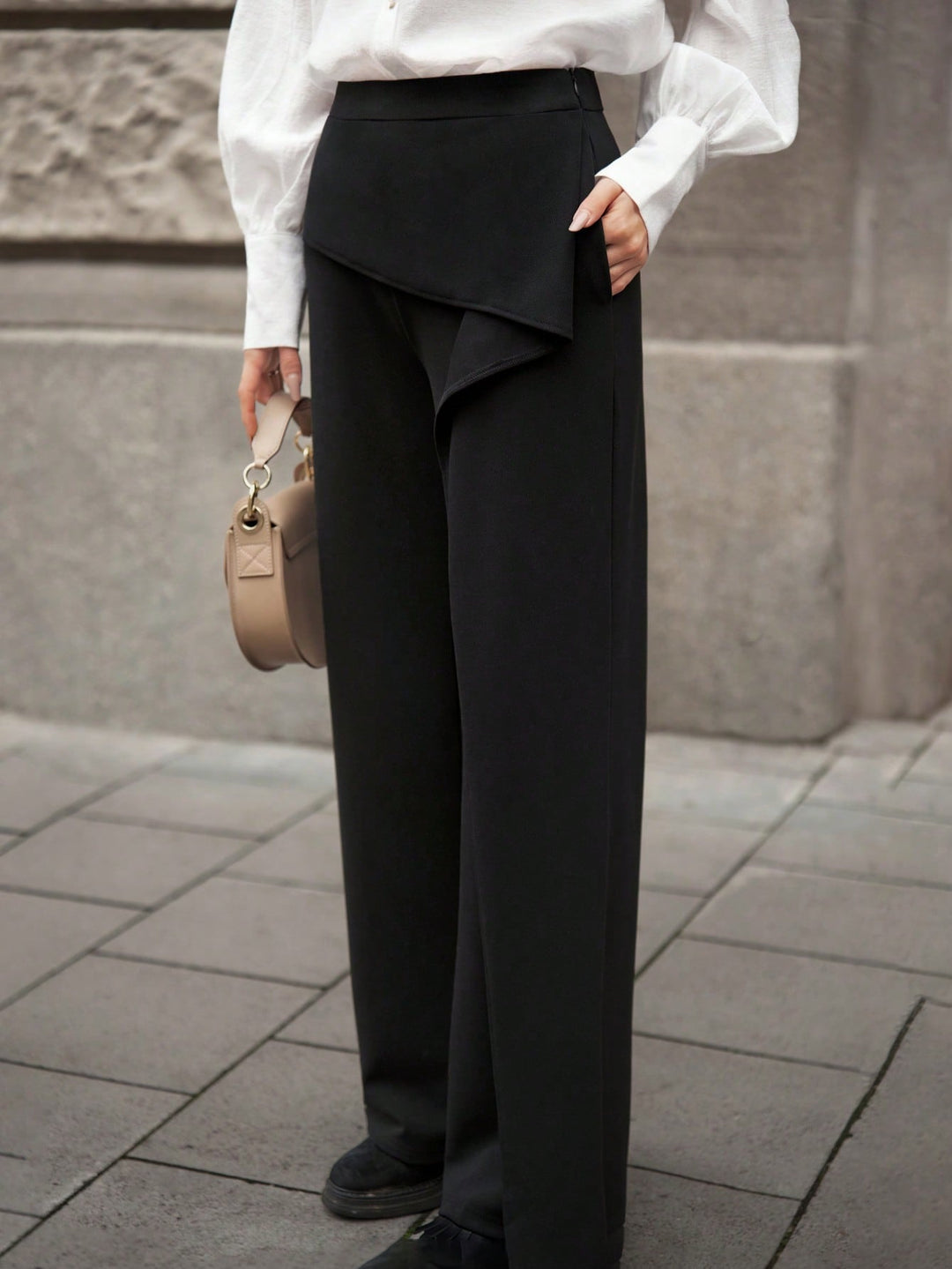 Pantaloni SHEIN, negru
