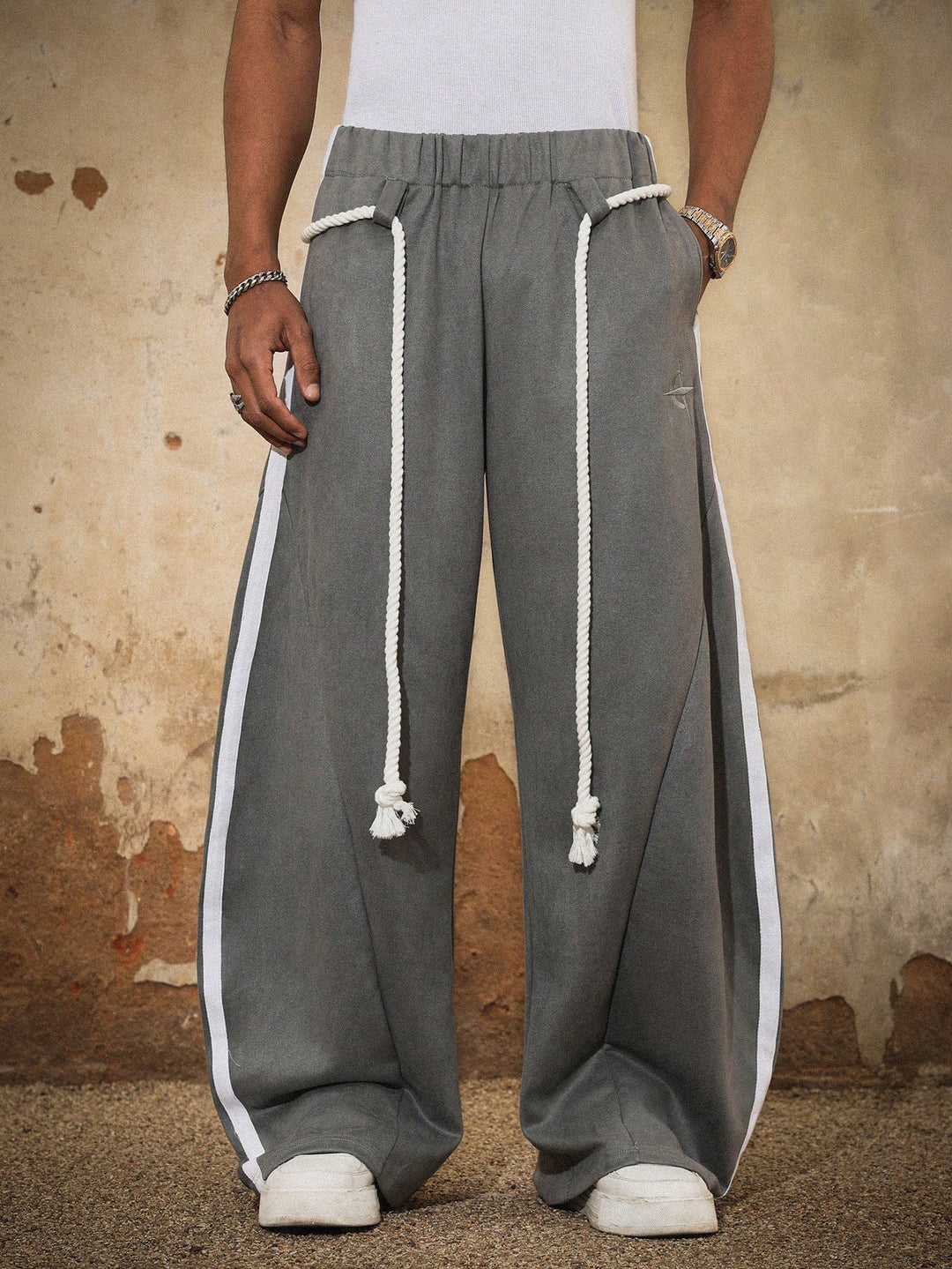 Pantaloni SHEIN, gri