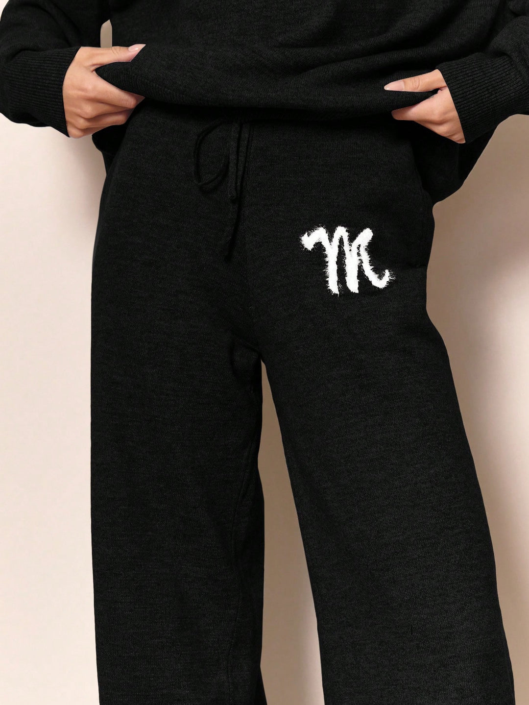 Pantaloni SHEIN, negru