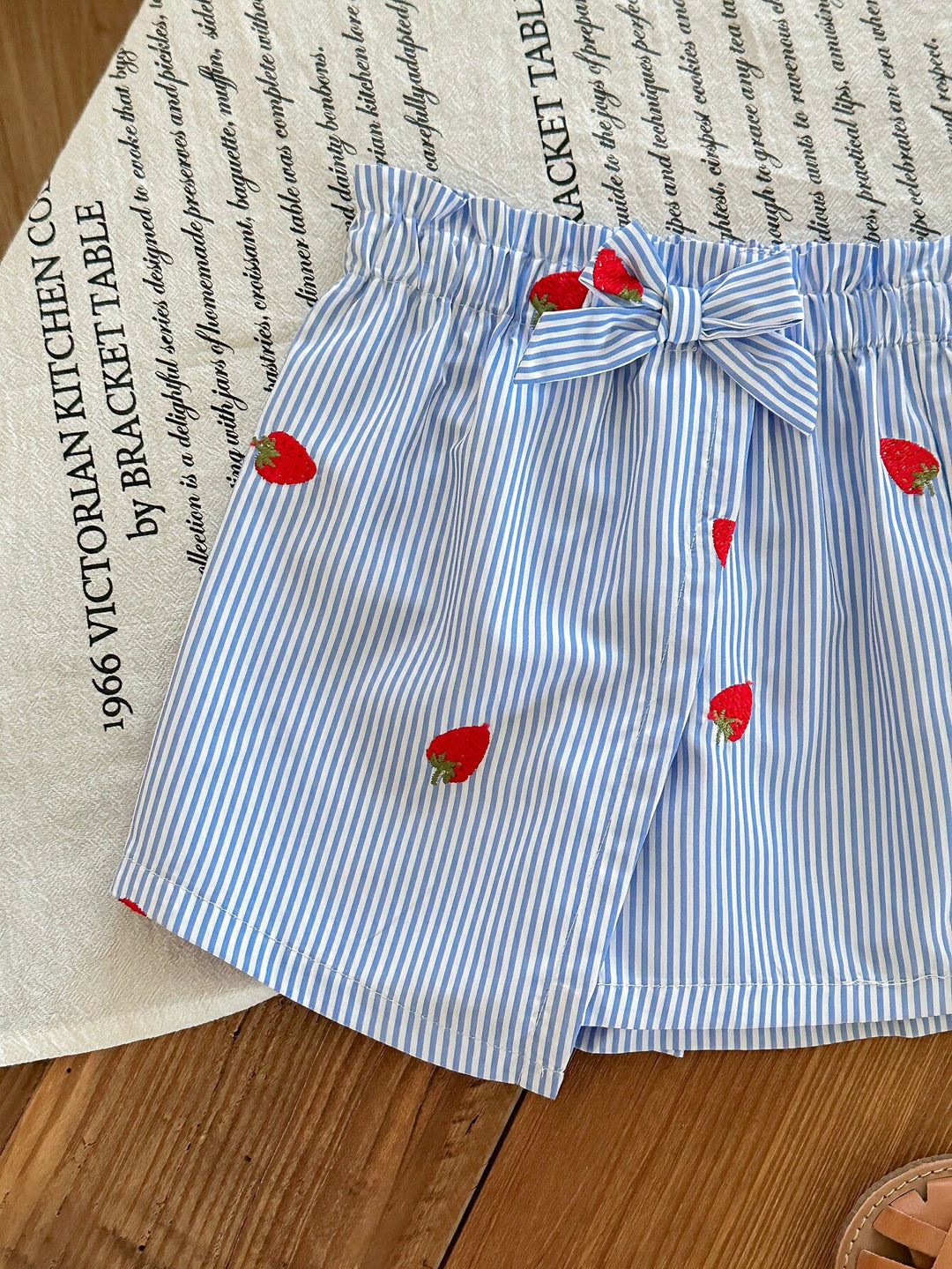 Pantaloni SHEIN, mix culori