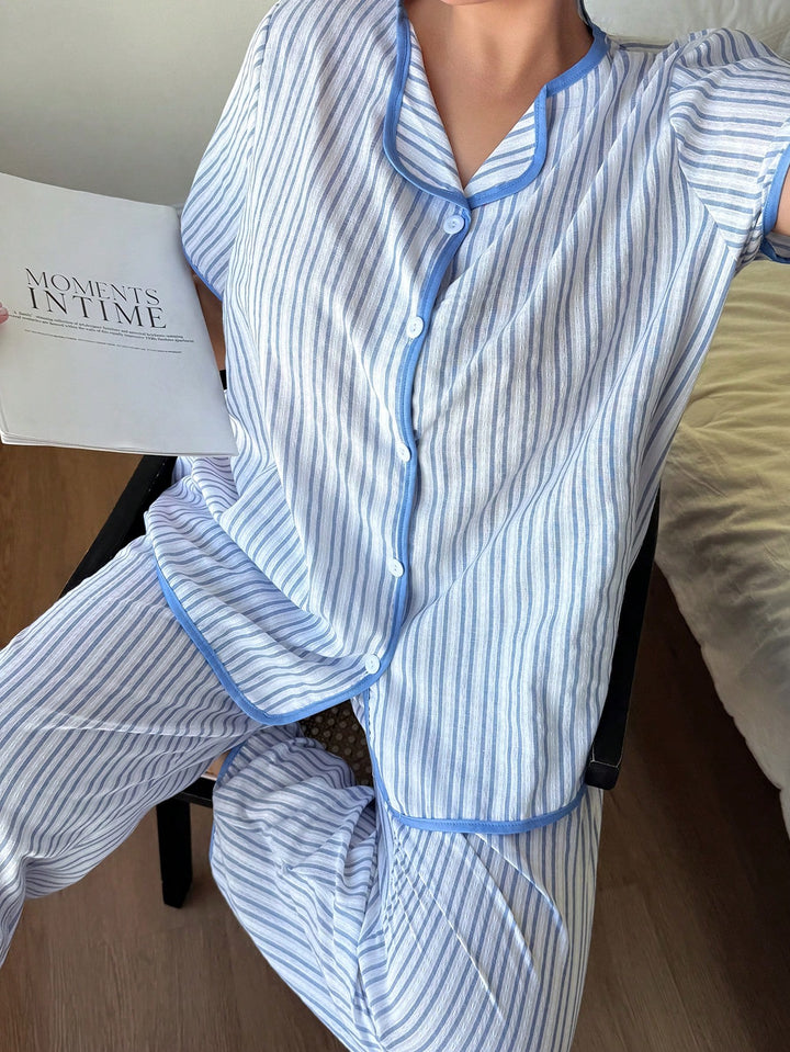 Set pijamale SHEIN, albastru