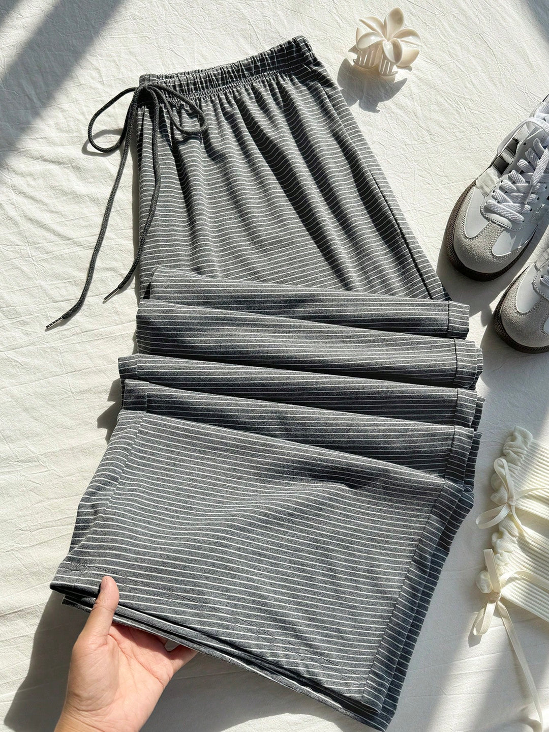 Pantaloni SHEIN