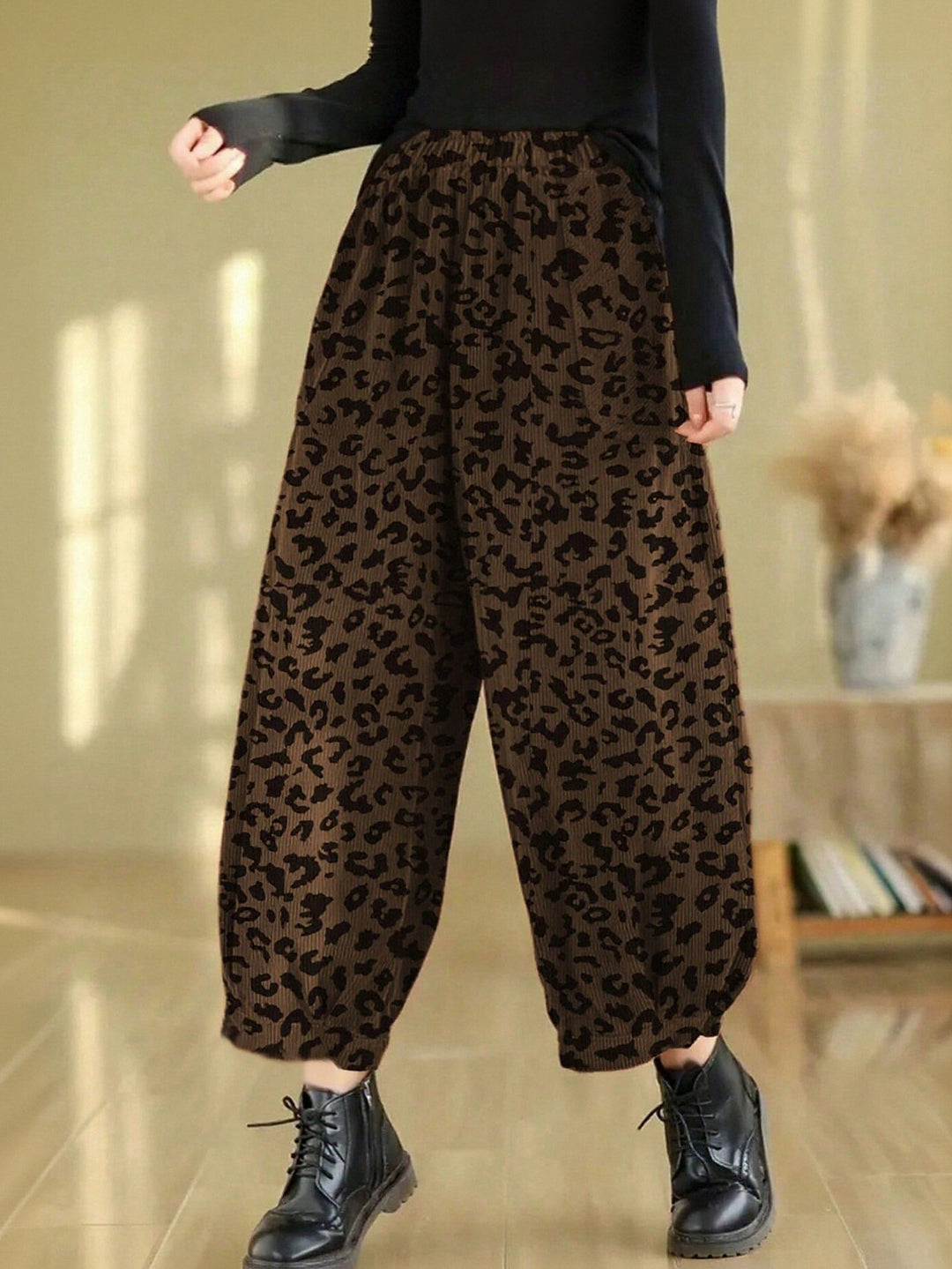 Pantaloni SHEIN