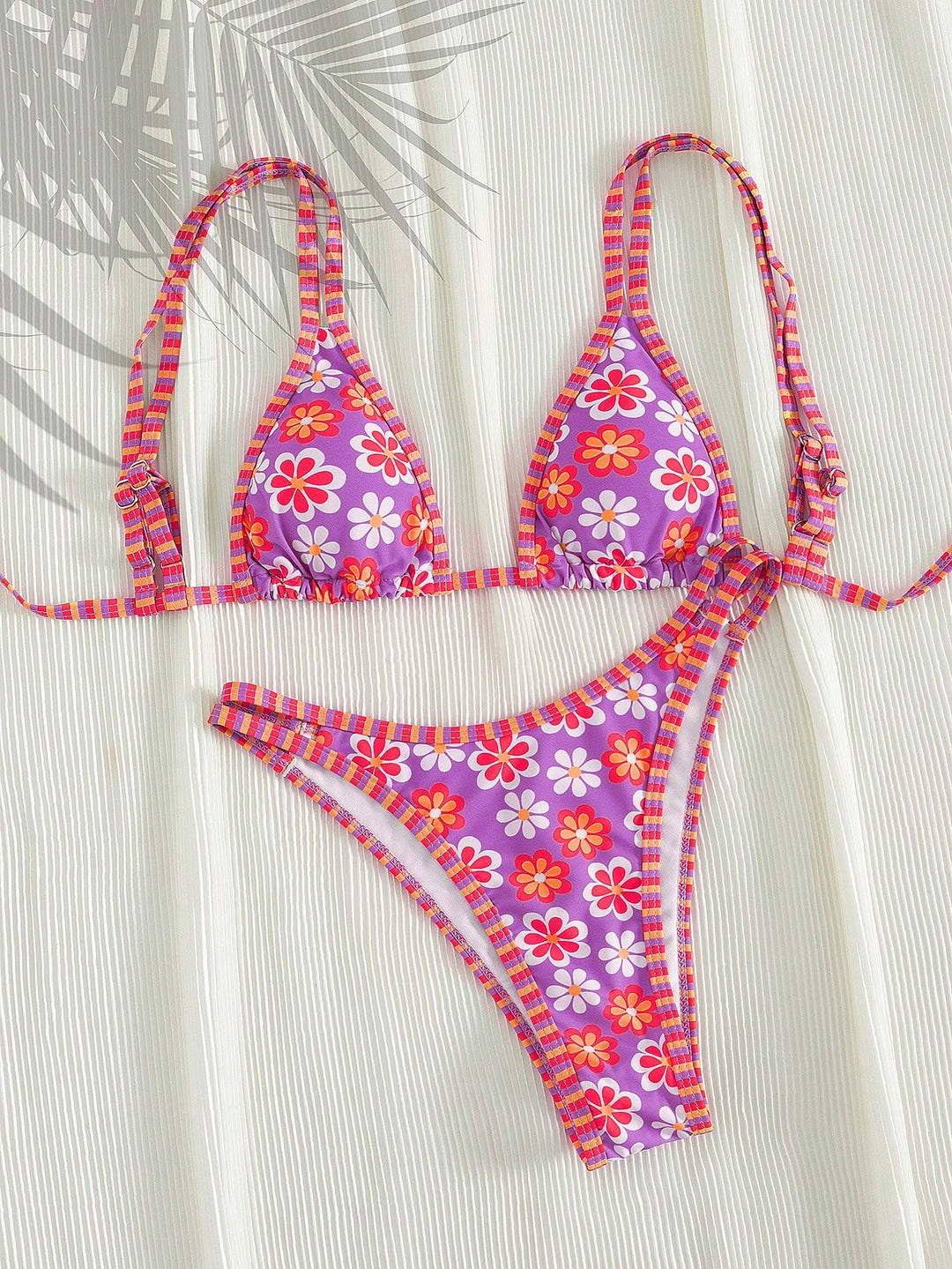 Set bikini SHEIN, roz