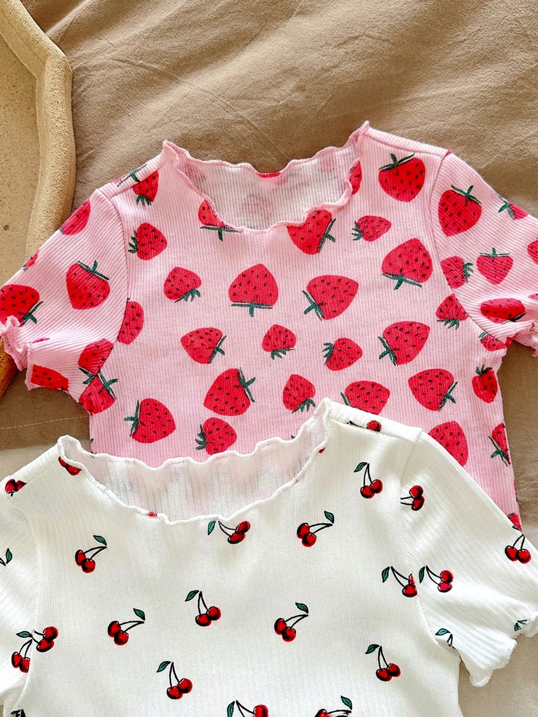 Pijama SHEIN, mix culori