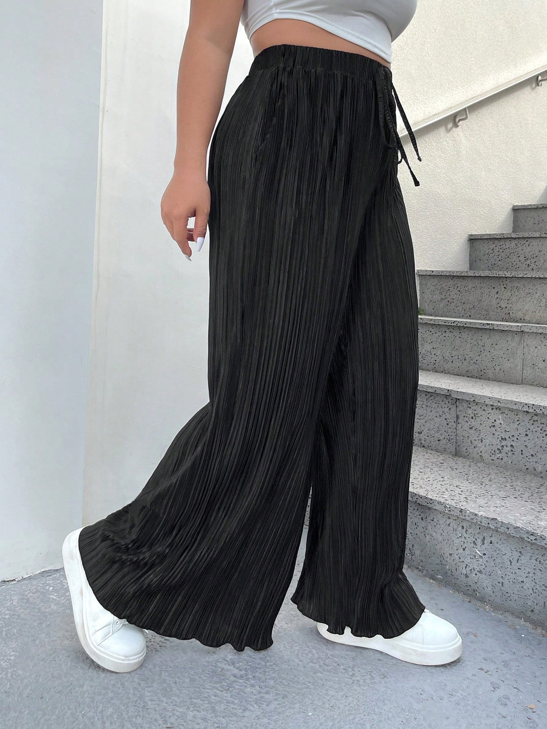 Pantaloni SHEIN, negru