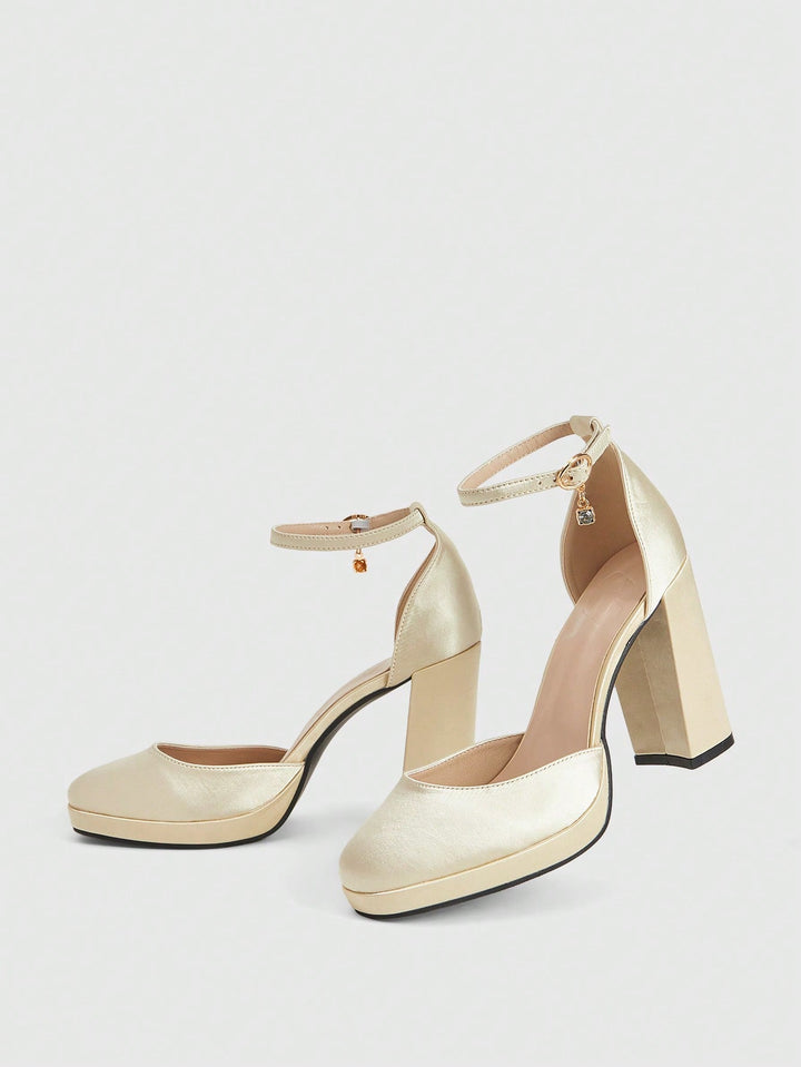 Pantofi cu toc SHEIN, bej