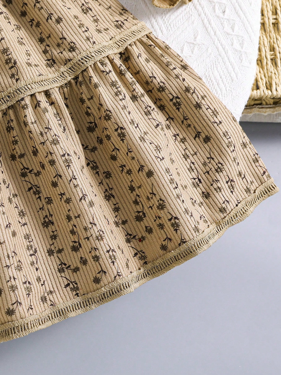SHEIN ruha, khaki