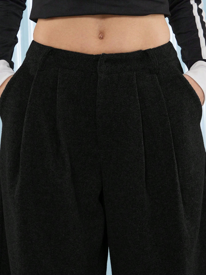 Pantaloni scurți SHEIN, negru