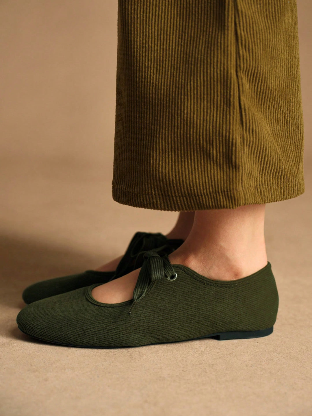 Balerini SHEIN, kaki