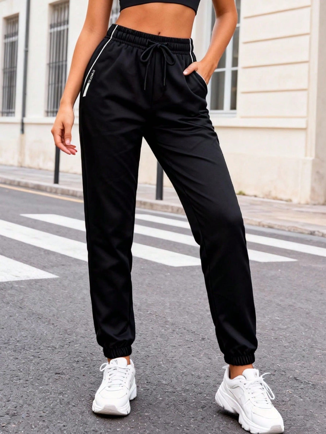 Pantaloni SHEIN, negru