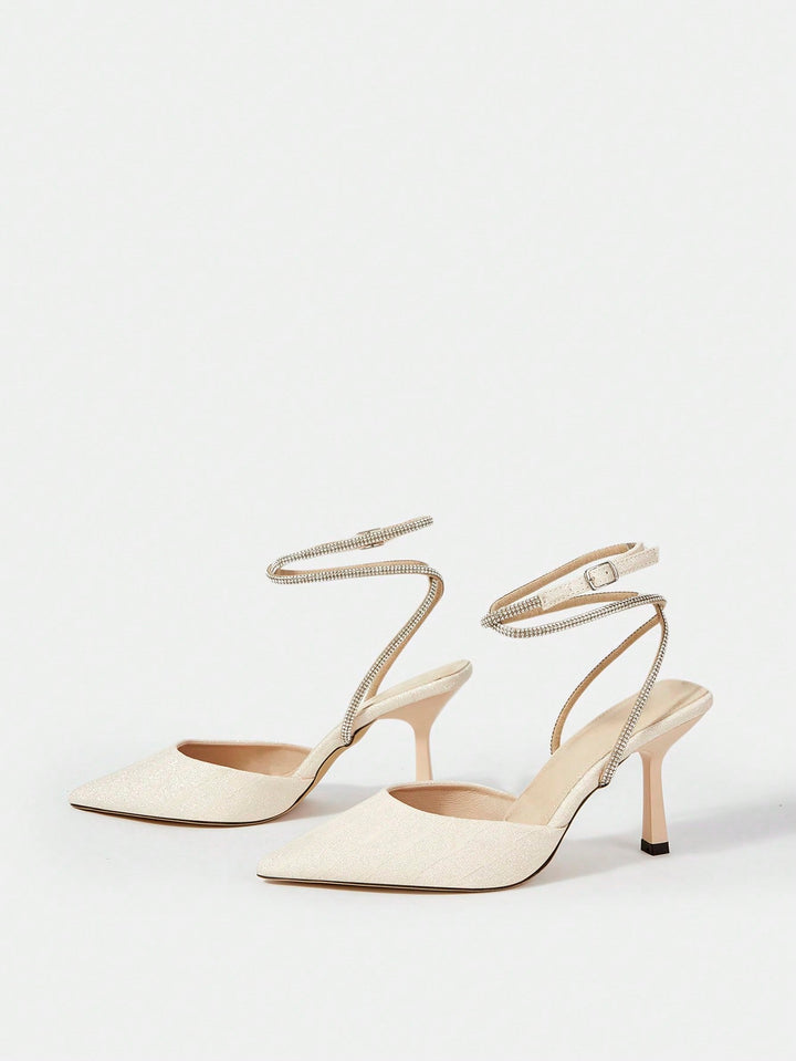 Pantofi cu toc SHEIN, bej