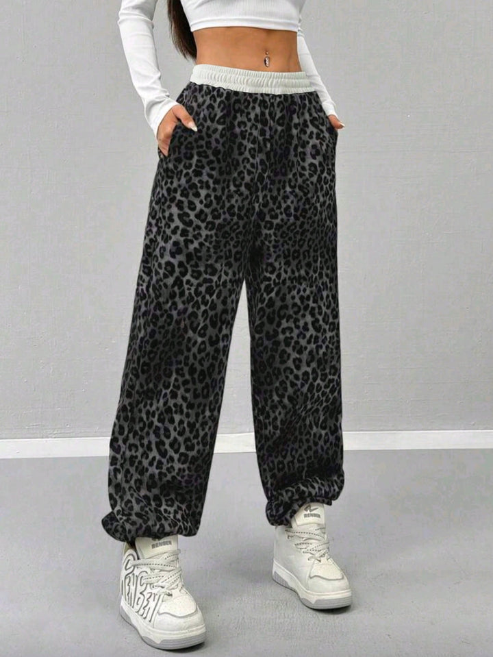 Pantaloni SHEIN, mix culori