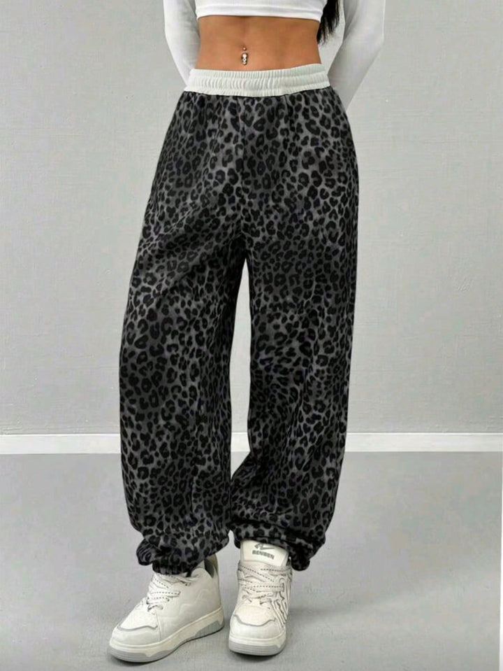 Pantaloni SHEIN, mix culori