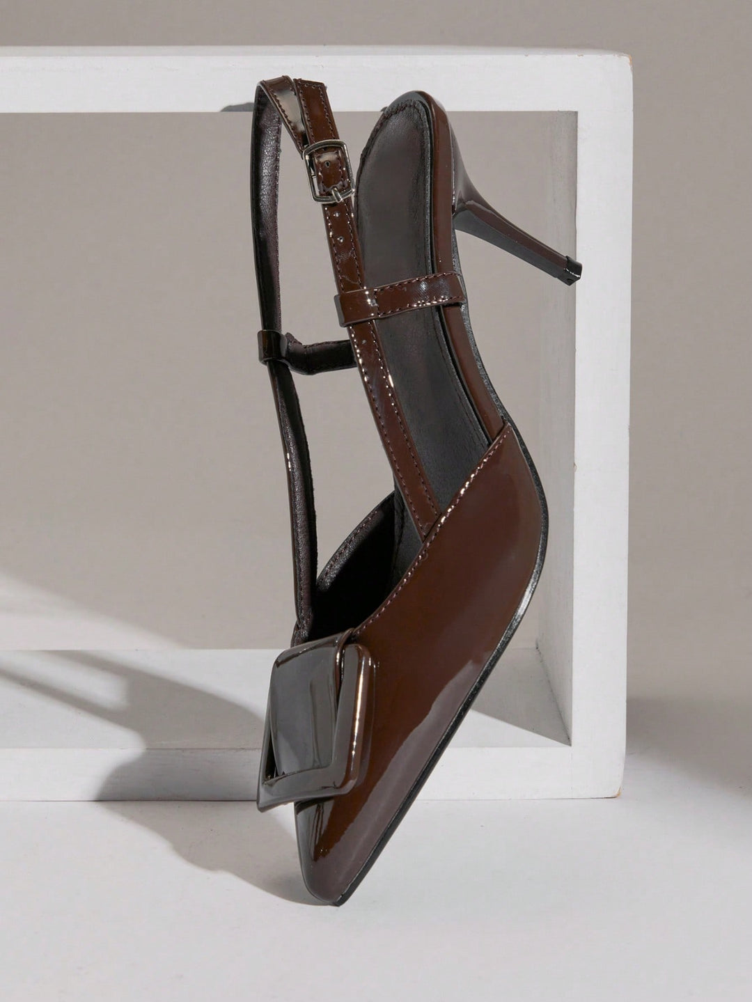 Pantofi cu toc SHEIN, maro