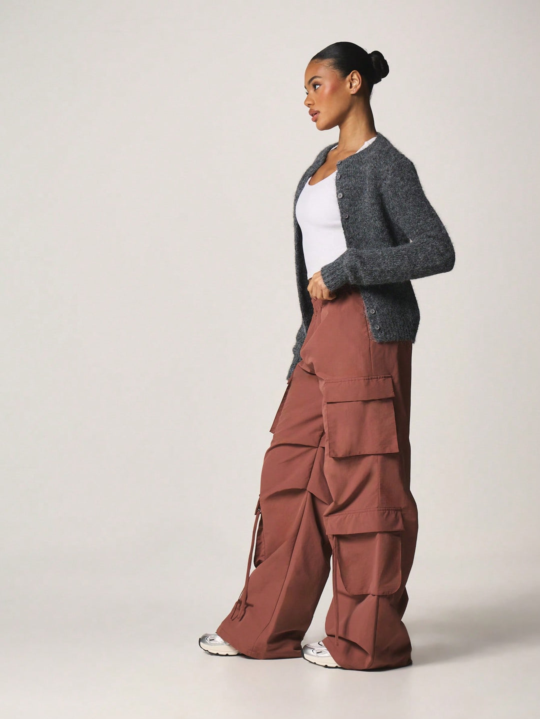 Pantaloni SHEIN, maro