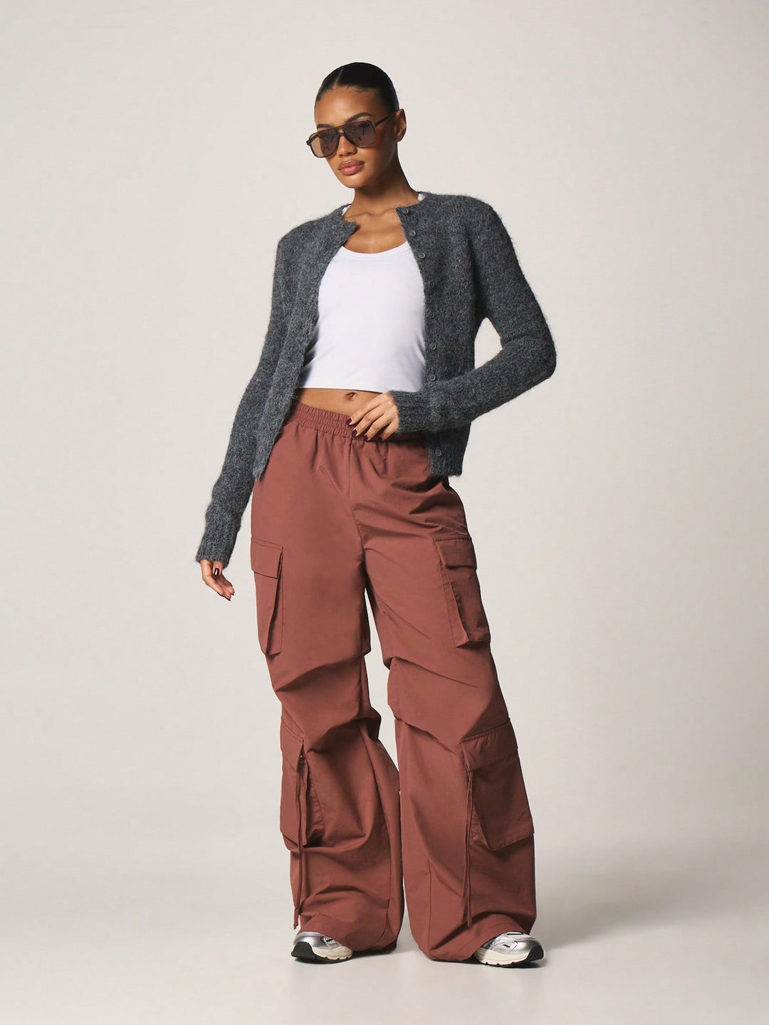 Pantaloni SHEIN, maro