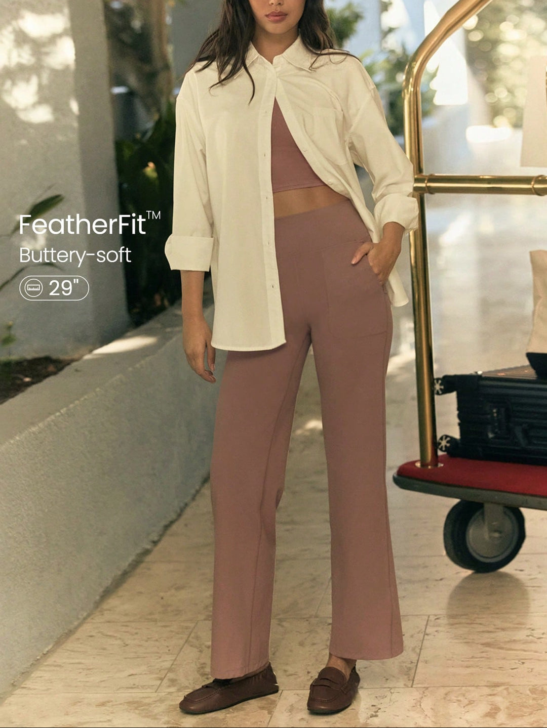 Pantaloni SHEIN, maro
