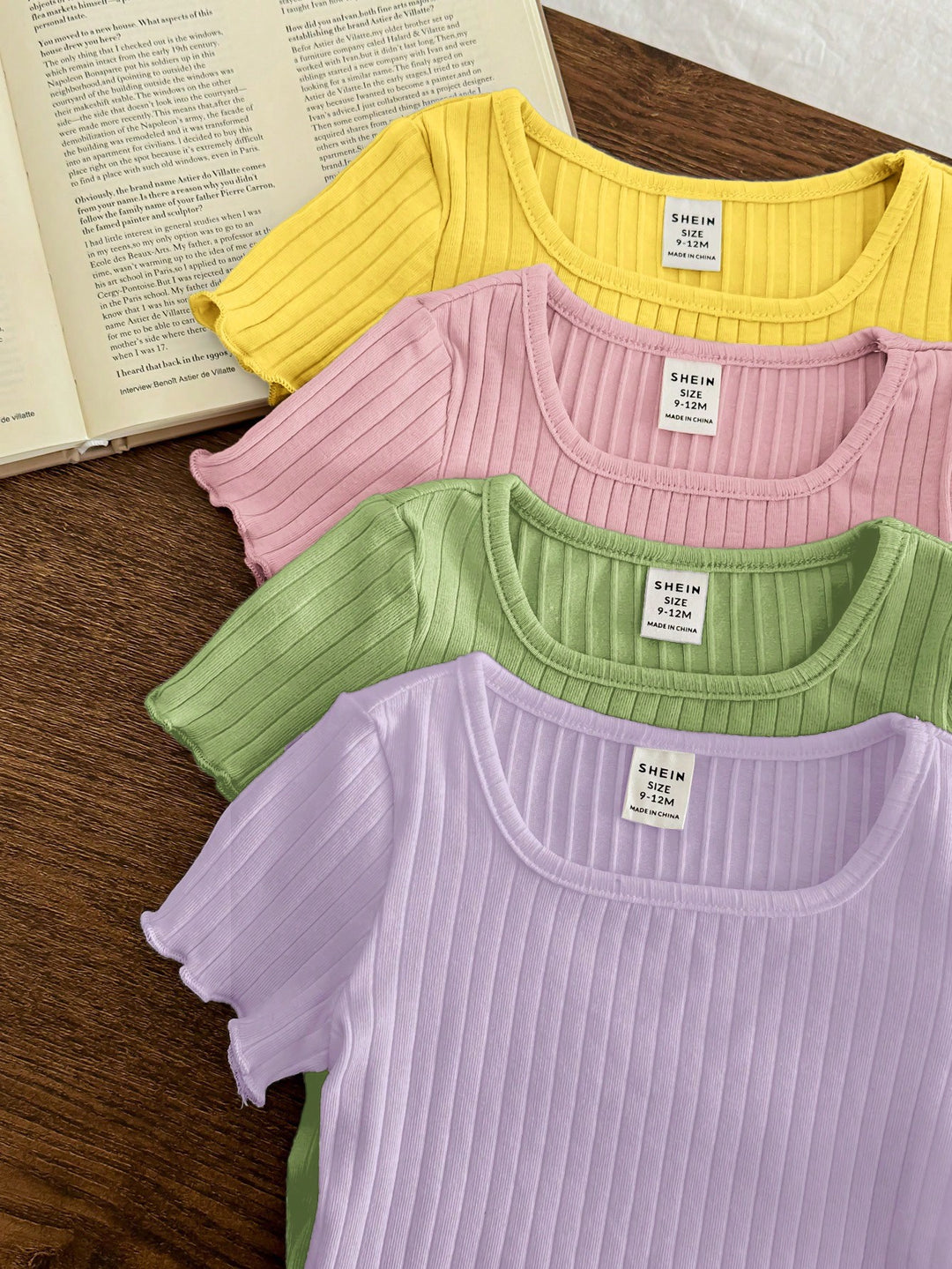 Tricou cu volane SHEIN