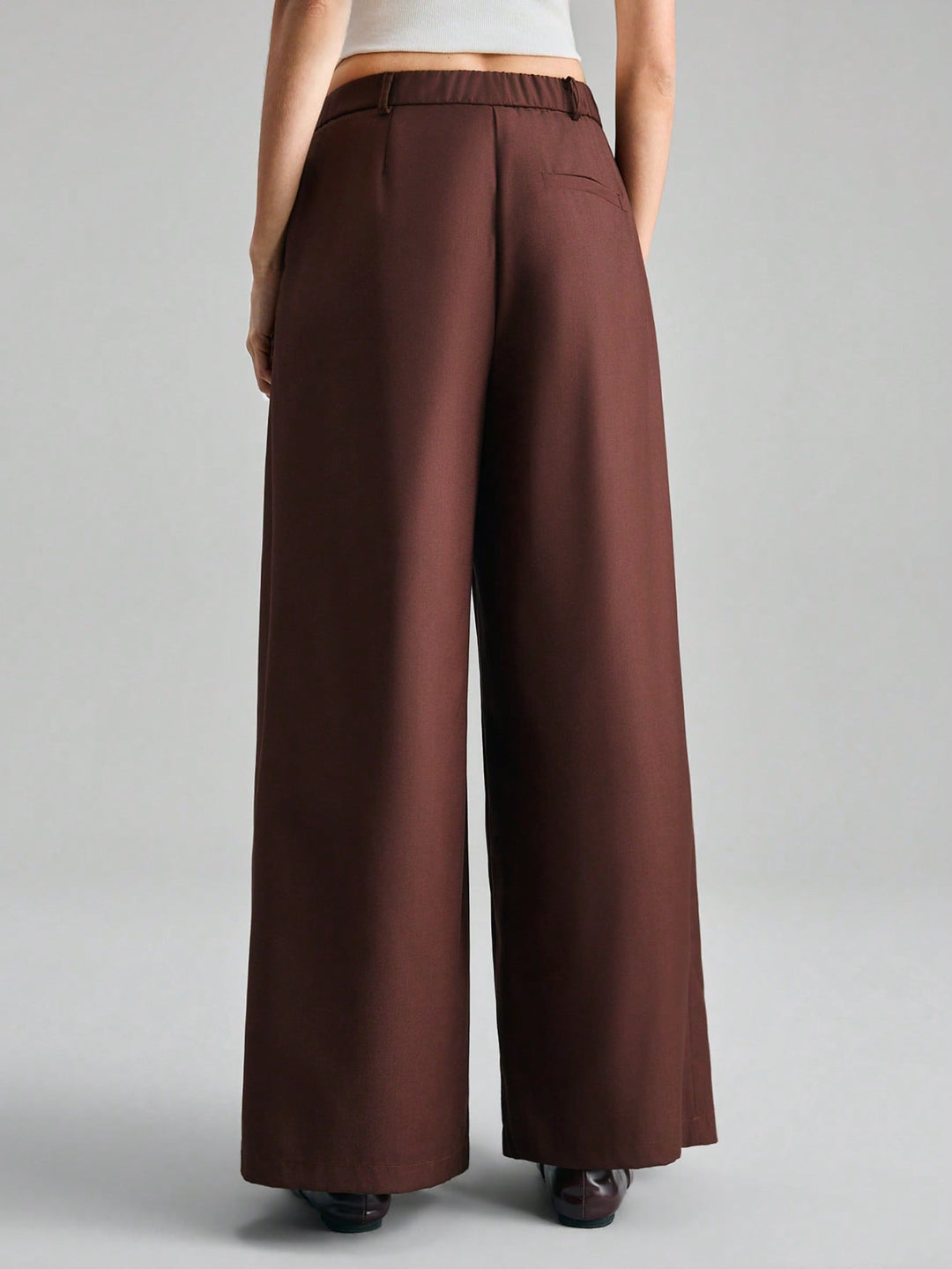 Pantaloni SHEIN, maro