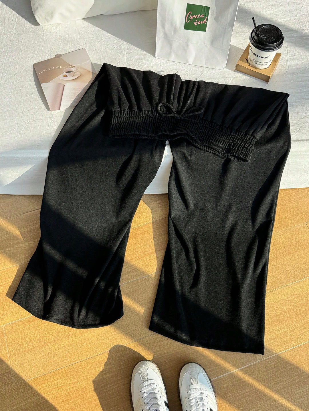 Pantaloni SHEIN, negru