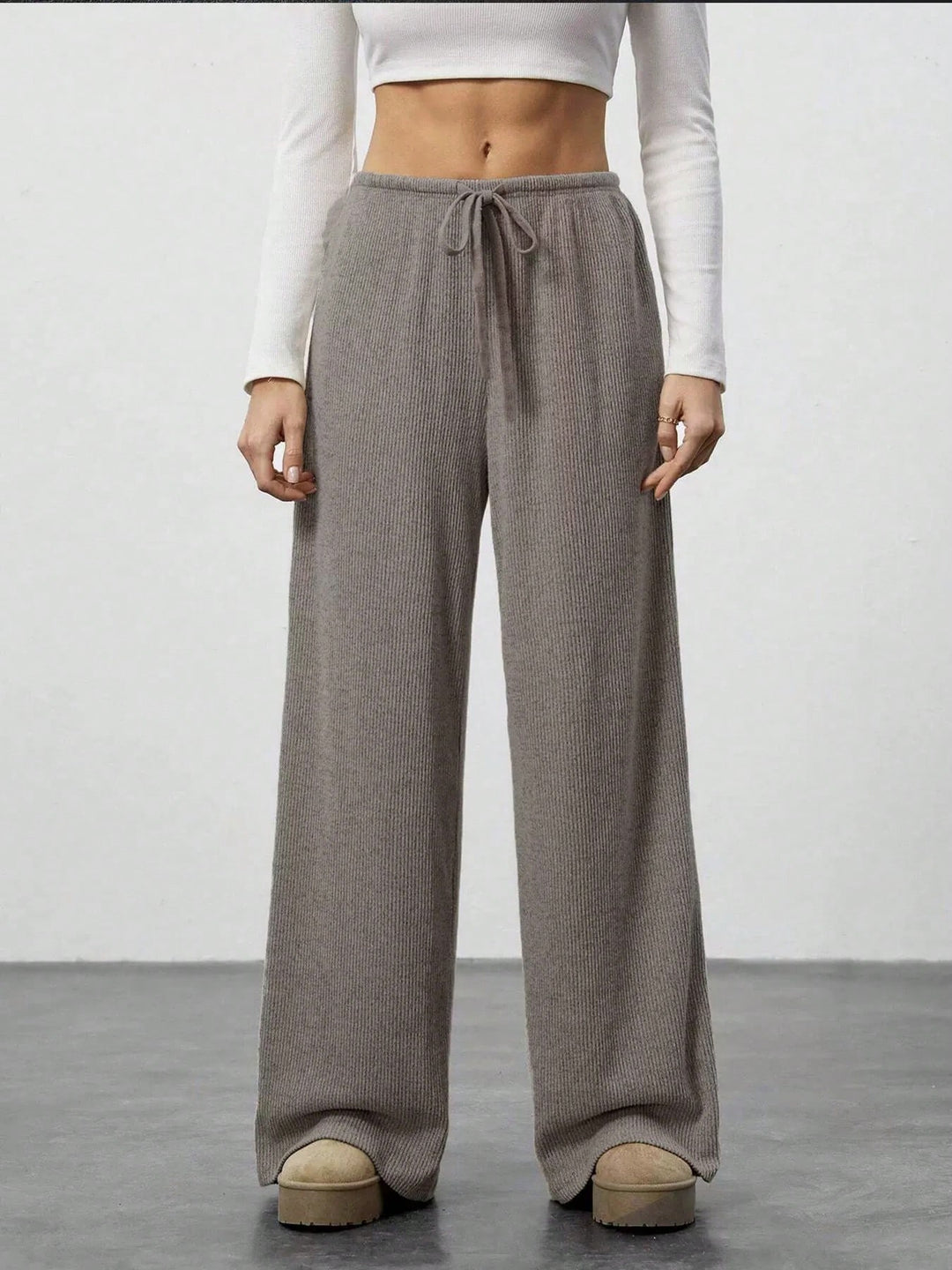 Pantaloni SHEIN, maro